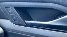 Volkswagen Golf 1.5 eTSI 150 Life 5dr DSG Petrol Hatchback